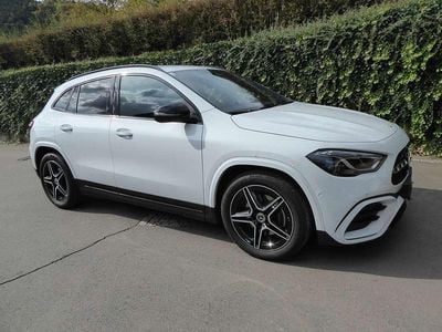 Weiß Gebraucht 2024 Mercedes GLA180 Premium SUV | € 44.250