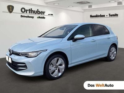 Neu VW Golf VIII 116 PS (85 kW) 2025 Dunkelblau  normal Limousine