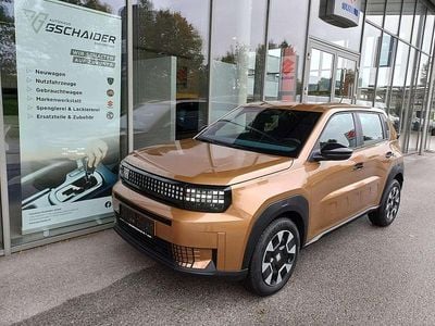 Neu Fiat Grande Panda Icon 110 PS (80 kW) 2025 Kleinwagen