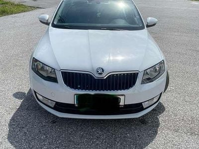 gebraucht Skoda Octavia Octavia Combi 1,6 TDI Active Active