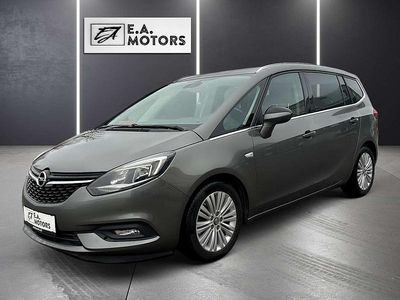 Grau Gebraucht 2017 Opel Zafira Edition Van / Kleinbus | € 12.990