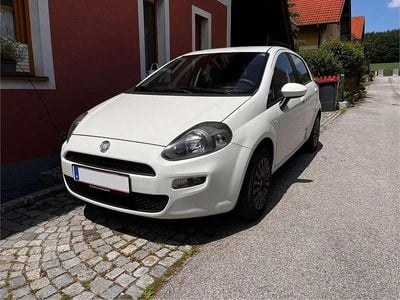 Weiß Gebraucht 2012 Fiat Grande Punto Kleinwagen | € 5.000 (Fairer Preis)