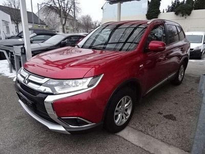 Gebraucht Mitsubishi Outlander 150 PS (110 kW) 2018 Rot SUV