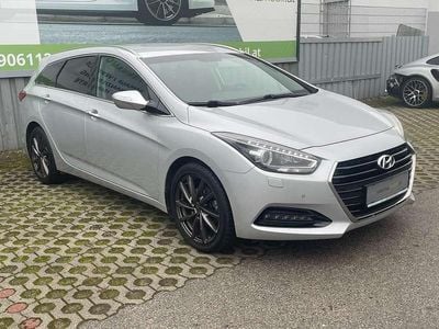 Gebraucht Hyundai i40 141 PS (103 kW) 2015 Grau Kombi