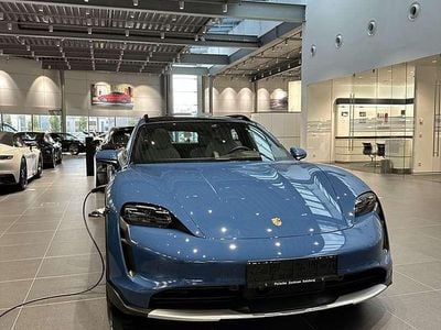 Blau Gebraucht 2023 Porsche Taycan Cross Turismo Kombi | € 79.900