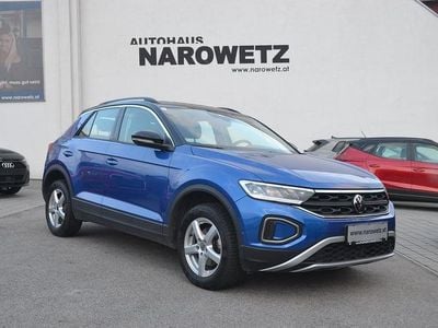 Gebraucht VW T-Roc Life 150 PS (110 kW) 2022 Mittelblau  metallic SUV