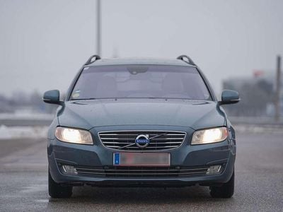 gebraucht Volvo V70 V70 D2 Momentum Momentum