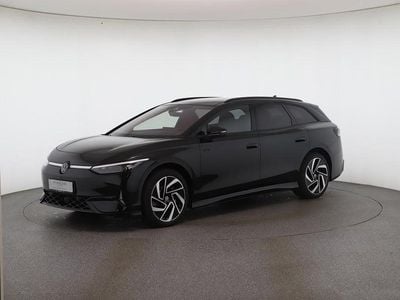 Schwarz metallic Gebraucht 2025 VW ID.7 GTX Kombi | € 57.990 (Fairer Preis)