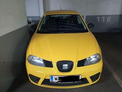 Gelb Gebraucht 2007 Seat Ibiza Limousine | € 850