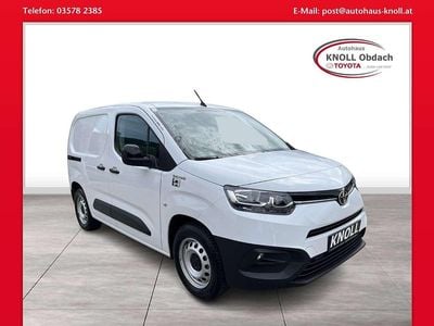 Weiß Gebraucht 2023 Toyota Proace City City Van / Kleinbus | € 18.990