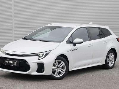 Weiß Gebraucht 2024 Suzuki Swace GLX Kombi | € 27.990