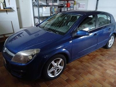 Gebraucht 2004 Opel Astra Limousine | € 2.100 (Etwas zu teuer)