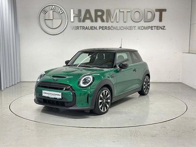 Gebraucht Mini Cooper SE 135 kW (184 PS) 2021 British racing green Kleinwagen