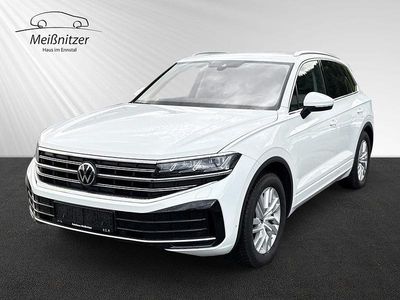 Weiss normal Gebraucht 2024 VW Touareg Elegance SUV | € 73.890 (Teuer)