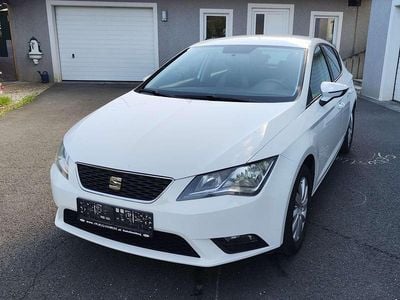 Weiß Gebraucht 2014 Seat Leon Reference Limousine | € 7.800 (Teuer)