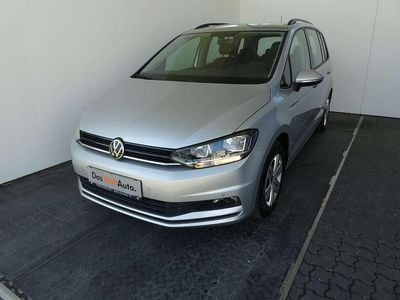 Gebraucht VW Touran 122 PS (89 kW) 2022 Silber  metallic Van / Kleinbus