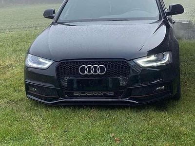 gebraucht Audi A4 Avant 30 TDI DPF quattro Aut.
