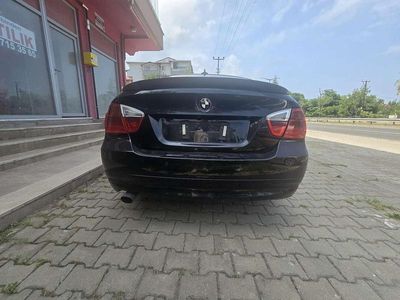 Gebraucht 2006 BMW 320 Limousine | € 7.000 (Etwas zu teuer)