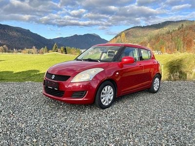 Rot Gebraucht 2011 Suzuki Swift GL Limousine | € 3.000 (Fairer Preis)