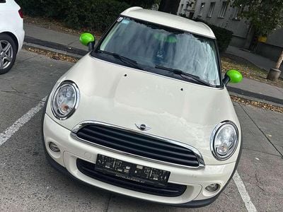 Weiß Gebraucht 2011 Mini One Clubman Kombi | € 7.500
