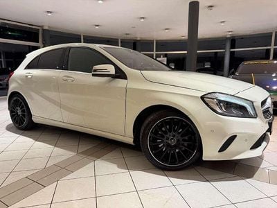 Weiß Gebraucht 2016 Mercedes A220 Kleinwagen | € 14.990