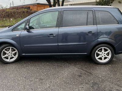 gebraucht Opel Zafira 1,9 CDTI Edition DPF