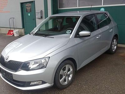 Gebraucht Skoda Fabia Active 95 PS (69 kW) 2017 Silber Limousine