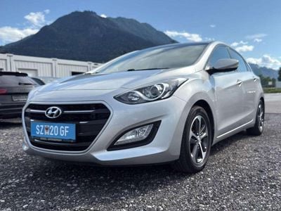 Silber Gebraucht 2015 Hyundai i30 Comfort Limousine | € 8.900 (Fairer Preis)