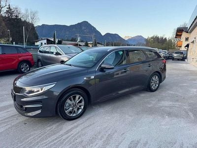 Grau Gebraucht 2017 Kia Optima Edition 7 Kombi | € 13.900
