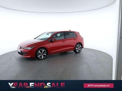Rot Gebraucht 2025 VW Golf Limousine | € 33.950