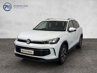 Weiss normal Gebraucht 2025 VW Tiguan SUV | € 42.890 (Teuer)