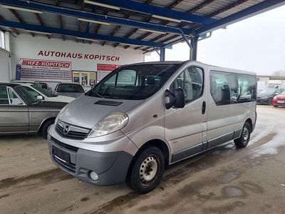 Grau Gebraucht 2012 Opel Vivaro Van / Kleinbus | € 13.950