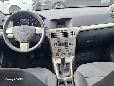 Gebraucht Opel Astra 105 PS (77 kW) 2008 Blau Kombi