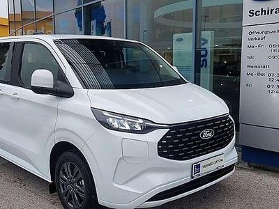 Neu Ford Tourneo Titanium 232 PS (170 kW) 2025 Weiß Kombi