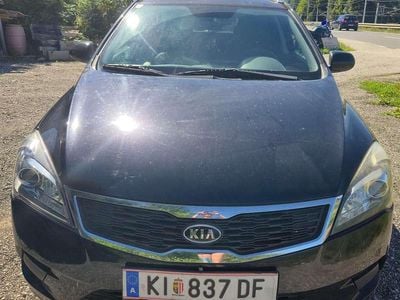 Gebraucht Kia Ceed Sportswagon 90 PS (66 kW) 2012 Schwarz Kombi