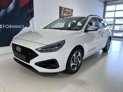 Weiß Neu 2025 Hyundai i30 GO! Limousine | € 25.221 (Fairer Preis)