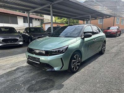 Grün Neu 2025 Opel Corsa Limousine | € 21.690 (Etwas zu teuer)