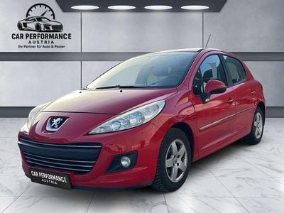 Gebraucht Peugeot 207 Tendance 73 PS (53 kW) 2010 Rot Kleinwagen