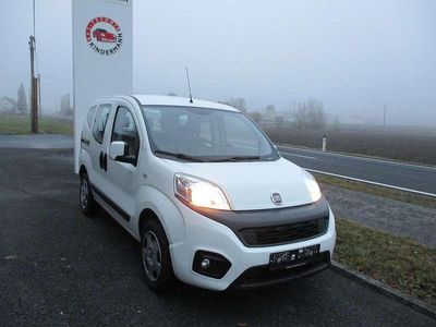 Weiß Gebraucht 2019 Fiat Qubo Lounge Van / Kleinbus | € 8.990