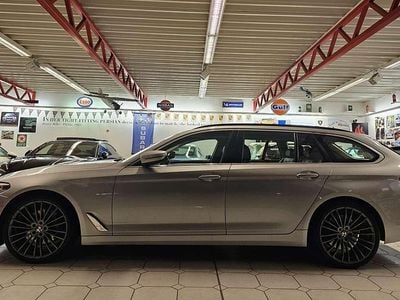 Grau Gebraucht 2019 BMW 530 Performance Kombi | € 23.990 (Superpreis)