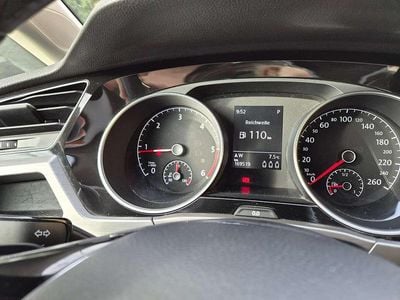 Blau Gebraucht 2017 VW Touran Comfortline Van / Kleinbus | € 13.500 (Guter Preis)