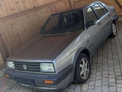 Silber Gebraucht 1990 VW Jetta Limousine | € 3.500