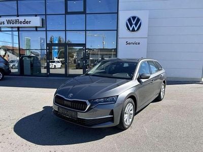 Mittelgrau metallic Gebraucht 2025 Skoda Octavia Selection Kombi | € 33.790 (Etwas zu teuer)