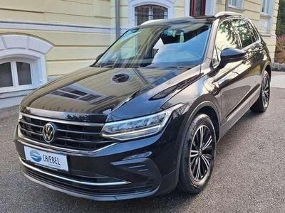 Gebraucht VW Tiguan 150 PS (110 kW) 2022 Schwarz SUV