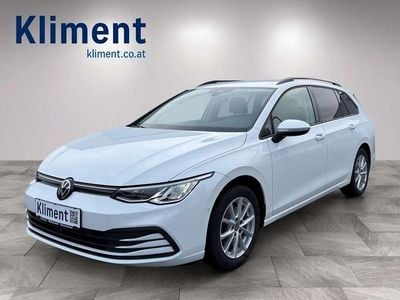 Gebraucht VW Golf VIII Life 150 PS (110 kW) 2024 Weiß Kombi