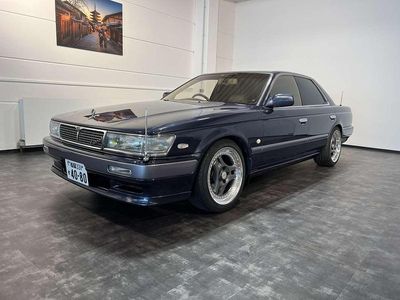 Blau Gebraucht 1991 Nissan Laurel Limousine | € 28.990