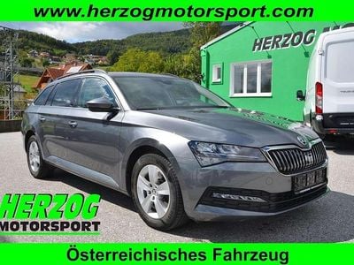 Grau Gebraucht 2022 Skoda Superb Kombi | € 24.940 (Fairer Preis)