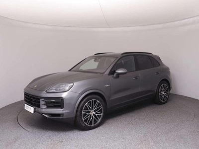 Mittelgrau metallic Gebraucht 2025 Porsche Cayenne SUV | € 127.900