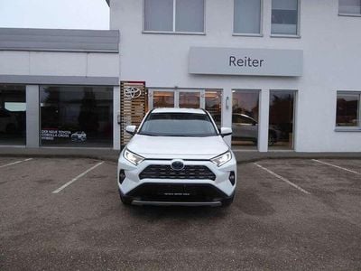 Weiß Gebraucht 2019 Toyota RAV4 Hybrid SUV | € 29.990 (Etwas zu teuer)