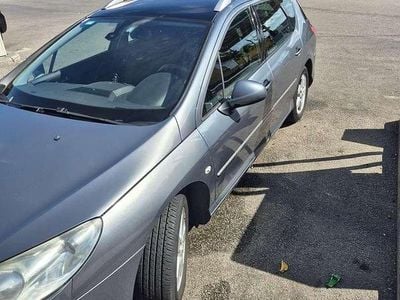 Grau Gebraucht 2010 Peugeot 407 Kombi | € 1.400
